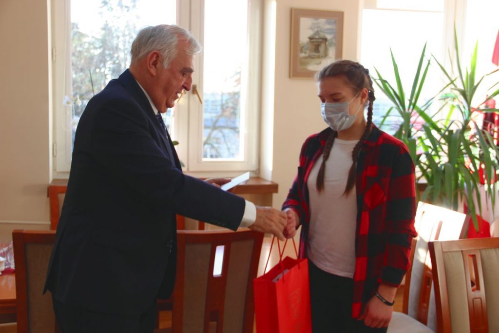 Burmistrz pogratulował sukcesów młodej zambrowiance Patrycji Buczyńskiej