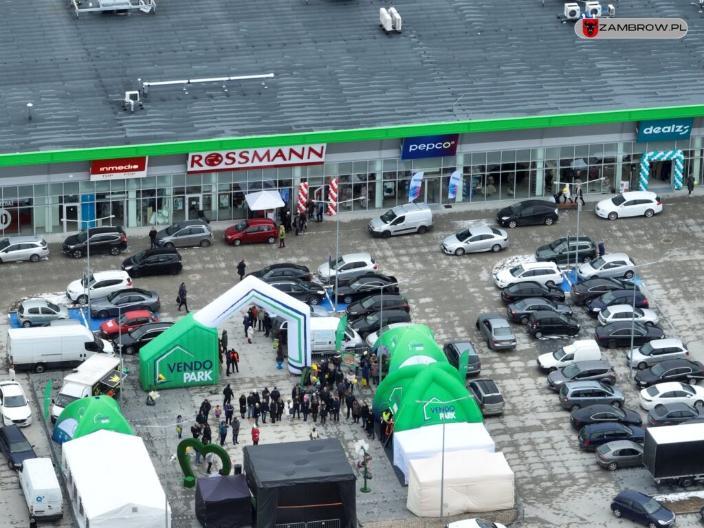 Nowy park handlowy przy ulicy Białostockiej już otwarty 09.03.2023r. fot. M.Maciejewski